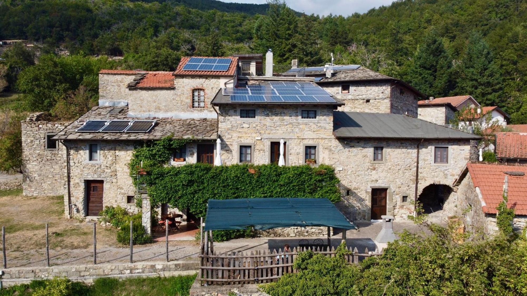 Agriturismo Montagna Verde Apella Licciana Nardi Exteriör bild