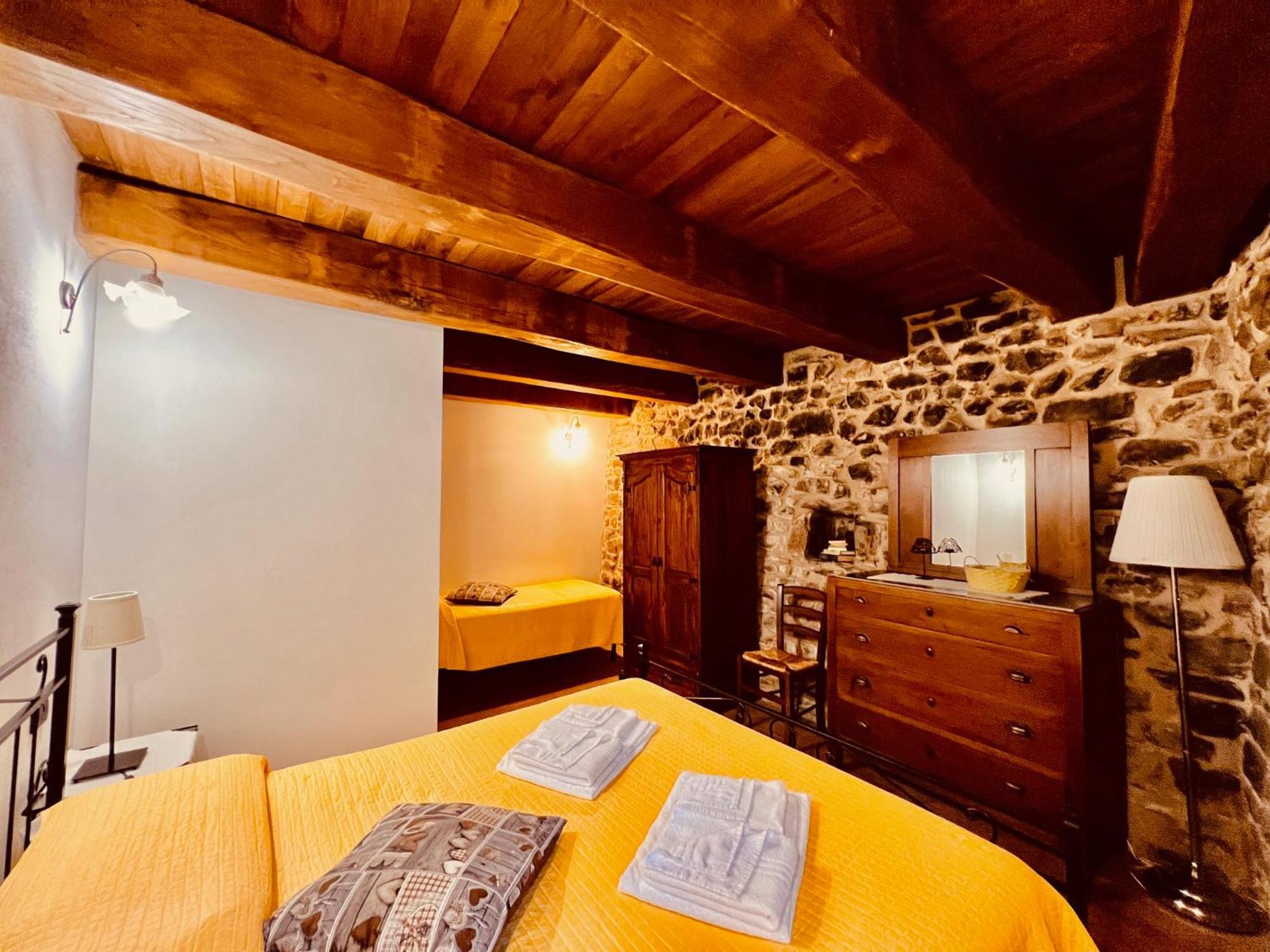 Agriturismo Montagna Verde Apella Licciana Nardi Exteriör bild