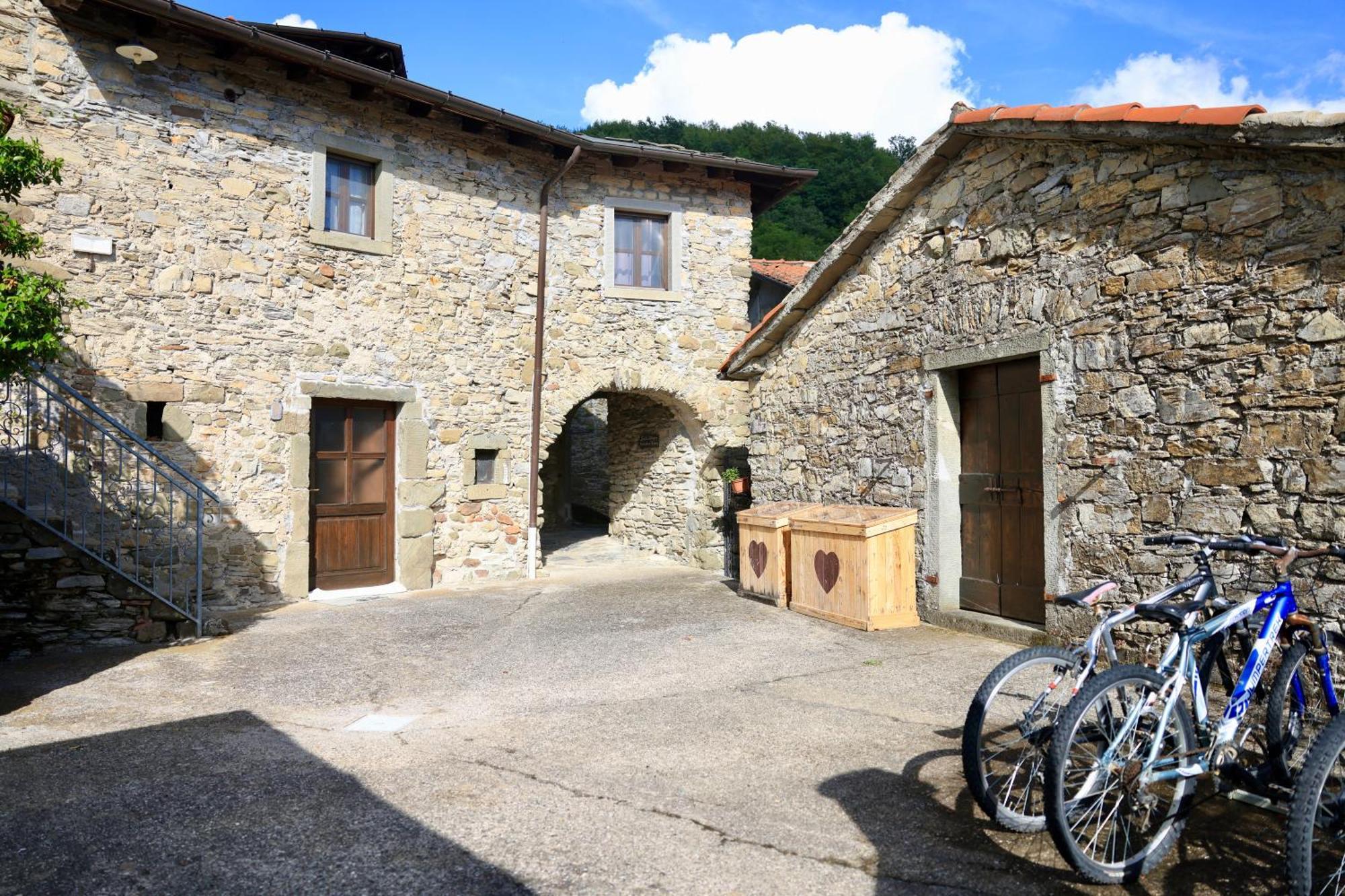 Agriturismo Montagna Verde Apella Licciana Nardi Exteriör bild