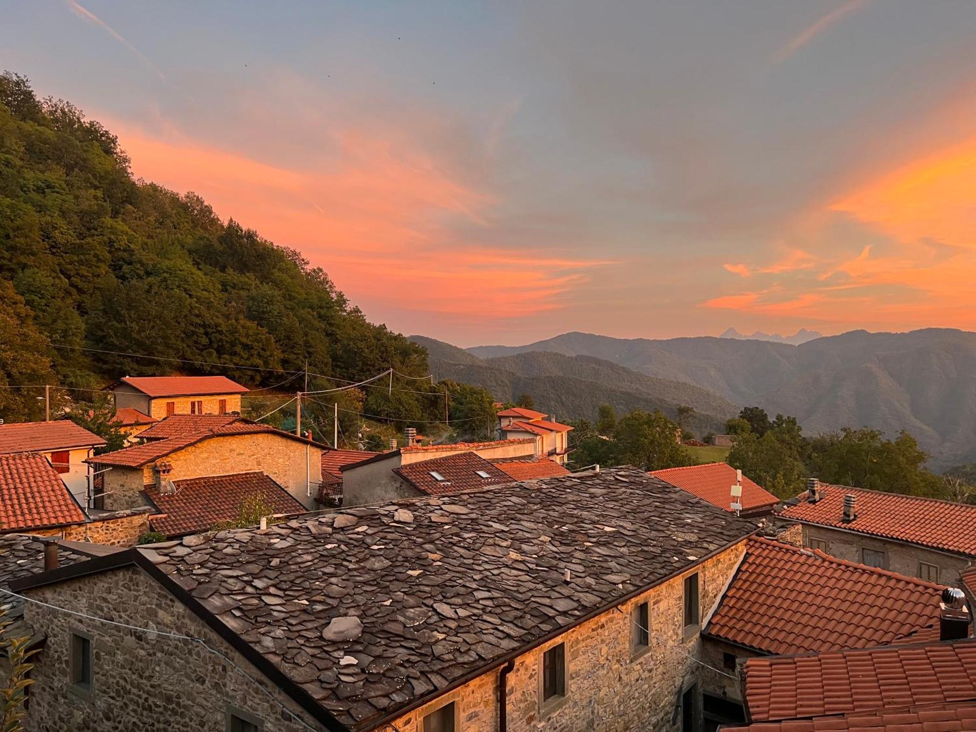 Agriturismo Montagna Verde Apella Licciana Nardi Exteriör bild